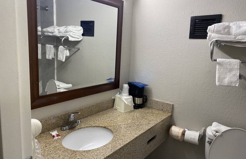 Dothan Hotel | Days Inn by Wyndham Dothan