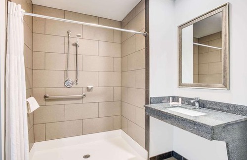 Evans Mills Hotel | Days Inn by Wyndham Evans Mills Fort Drum
