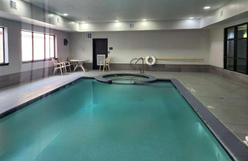 Clear Lake Shores Hotel | Days Inn by Wyndham Kemah