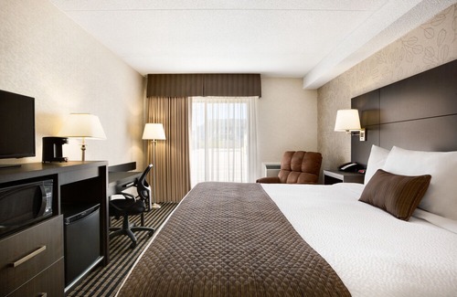 Miramichi Hotel | Days Inn by Wyndham Miramichi NB