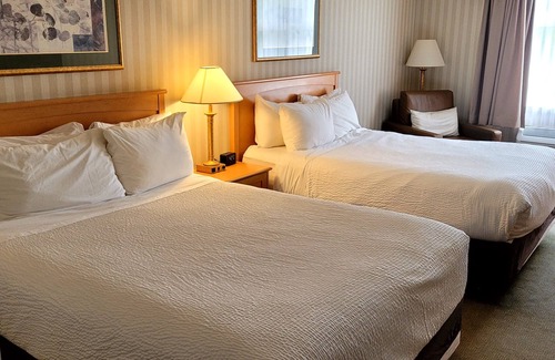 Ramara Hotel | Days Inn by Wyndham Orillia