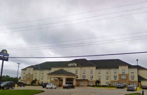 Ramara Hotel | Days Inn by Wyndham Orillia