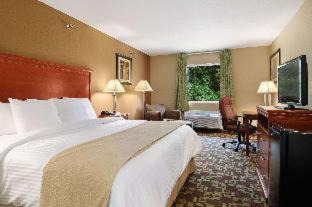Cabot Hotel | Days Inn & Suites by Wyndham Cabot