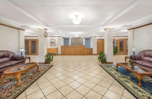 Dumas Hotel | Days Inn & Suites by Wyndham Dumas