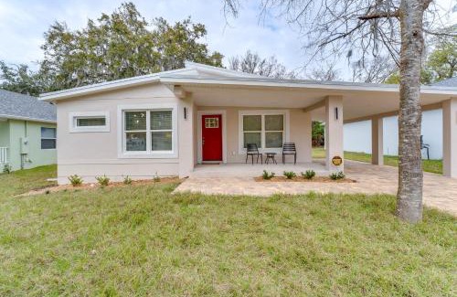 Holly Hill House | Daytona Beach Vacation Home about 4 Mi to Main St Pier