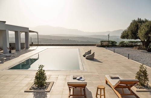 Archanes Villa | Dazzling Heraklion Villa | Villa Elrond | 5 Bedrooms | Spacious Furnished Sun.