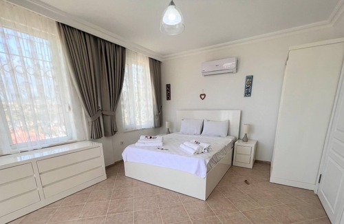 Kargicak Villa | Dazzling Villa with Private Pool in Alanya