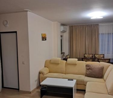 Ploiesti Apartment | DCNP Home
