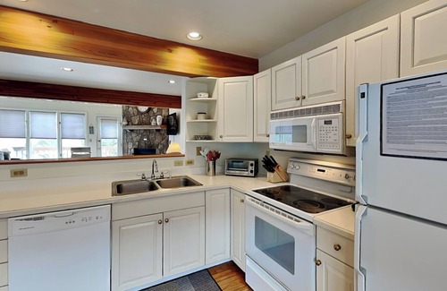 McHenry House | DCV #1 Tahoe Este | Amazing Views, Across From Wisp