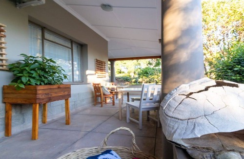 Oudtshoorn House | De Akker Guest-house- Tripple