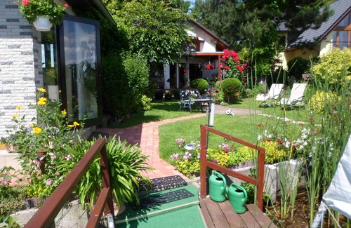 Zernsdorf House | Idyllic location directly on the lake (1.5m) with its own jetty & seating area 'on the water