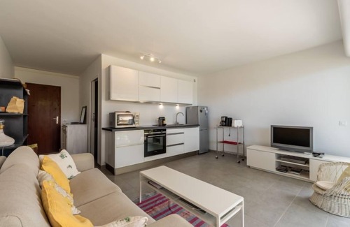 Cavaliere Apartment | De la Plage by Interhome