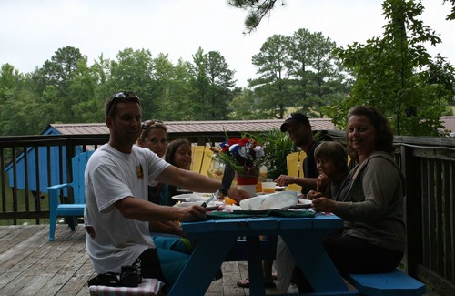 Gasburg Cabin | De Lake Gaston Lodges - Affordable Lake Rental Fully Furnished