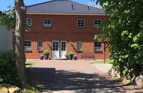 Dannau Apartment | FeWo Ostsee Oldenburg/Holstein Garten und Carport