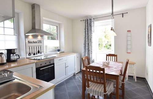 Dannau Apartment | Modern Apartment in Oldenburg in Holstein near Beach