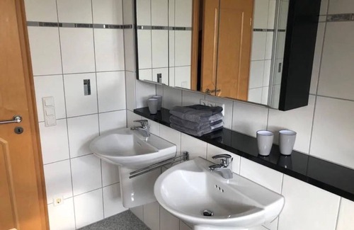 Villingen-Schwenningen Apartment | Apartment 'Ferienwohnung Schütz' with Balcony and Wi-Fi