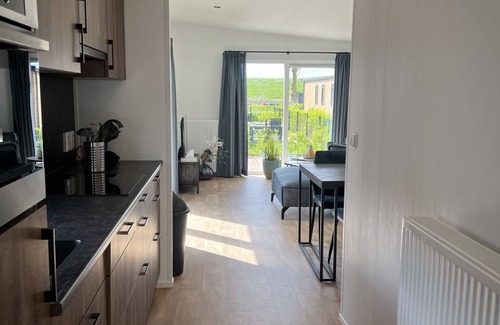Scherpenisse House | De Zeebaars by Interhome