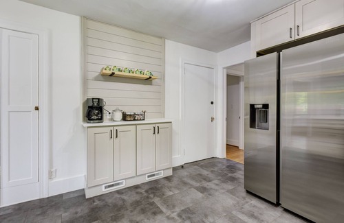 Winston - Salem House | Deacon Stays: The Polo - Walking Distance to Wake Forest University