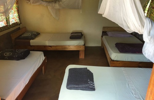 Chipata Hostel | Deans Hillview Backpackers - Hostel