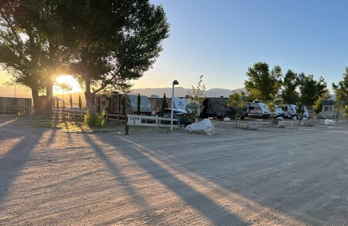 Olancha RV Rental | Death Valley Passageway Lake Olancha RV Campsite#4