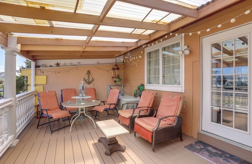 Mystic Island House | Deck & Dock: Home in Little Egg Harbor Township