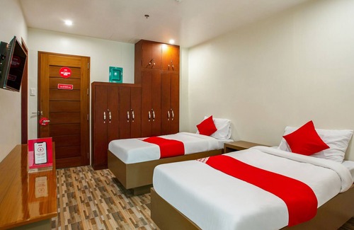 Poblacion District Hotel | Deck 360 Dormitel