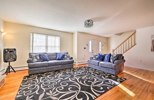 Tobyhanna House | Deck and Backyard Tobyhanna Family Home