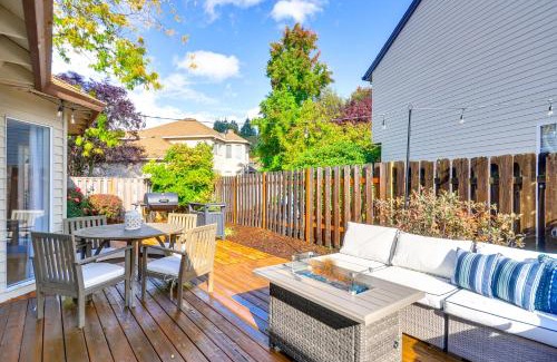 Beaverton House | Deck and Gas Fire Pit Gorgeous Home in Beaverton!