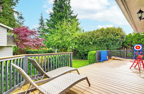 Education Hill Cottage | Deck + Game Room: Redmond Home ~ 17 Mi to Seattle