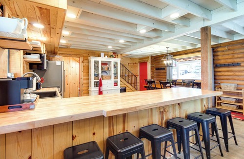 Clay Springs Cabin | Deck + Grill: Quiet Cabin Getaway in Pinedale