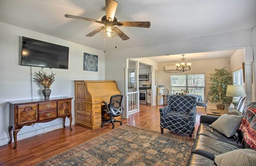 Westminster Cottage | Deck, Grill & Yard: Pet-Friendly Van Alstyne Gem!