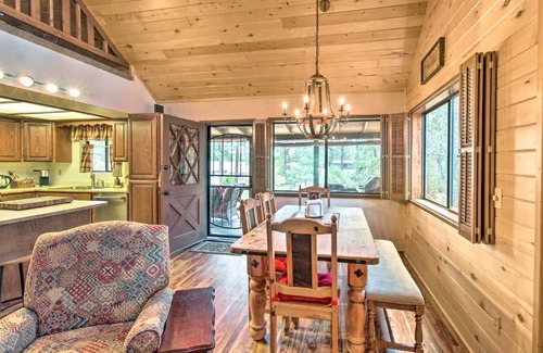 Overgaard House | Deck, Porch and Grill Heber-Overgaard Getaway!