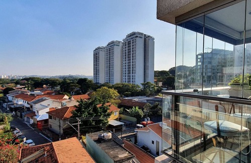 Vila Madalena House | Decorated apartment with a view