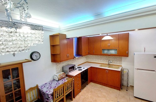 Neapoli-Sykies House | "Decoupage Art Design" 3rooms Thessaloniki Big House110m FREE PARKING Breakfast!
