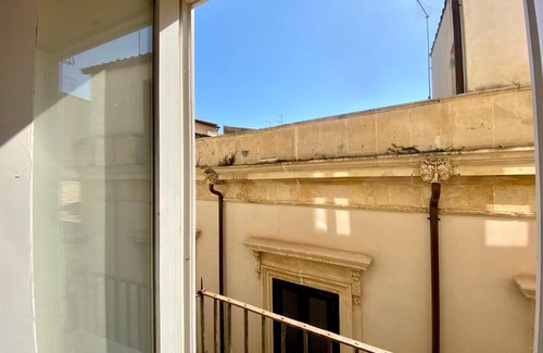 Ortigia Apartment | DEDALO tempio di Apollo