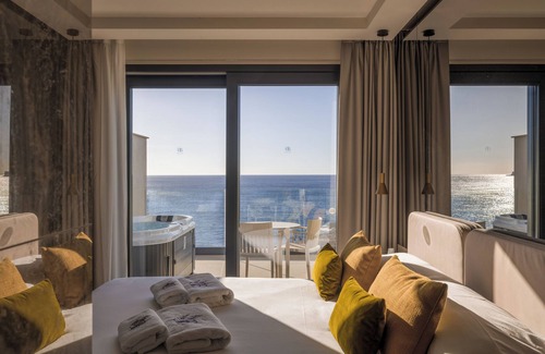 Qrendi Hotel | Deep Blu
