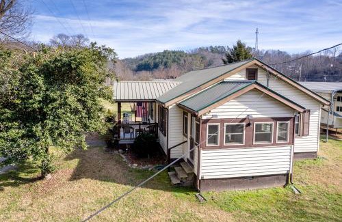 Bryson City House | Deep Creek Shambala