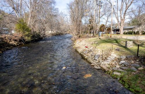 Bryson City House | Deep Creek Shambala