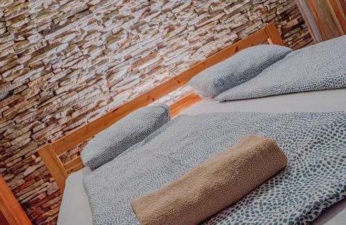 Terezvaros Hostel | DeeP Guest House