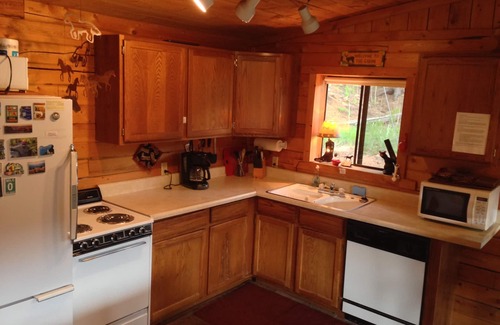 Bailey Cabin | Deer Creek Cabin - a Log Cabin in the Rockies of Colorado!