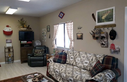 Story Cabin | DEER CREEK LODGE located 1/4 mile from beautiful Lake Ouachita