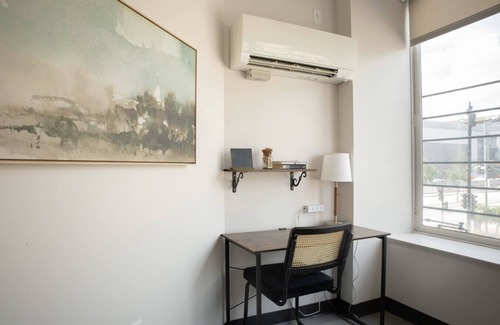 Westown Apartment | Deer District Studio Apt JC9 - One Block from Fiserv and Baird