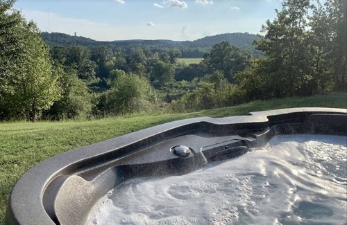Glenwood Cabin | Deer Ridge - A beautiful & peaceful getaway with amazing views