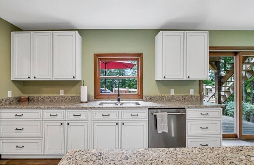 Rockbridge House | Deer Run Manor - Indoor Pool, Hot Tub & Game Room