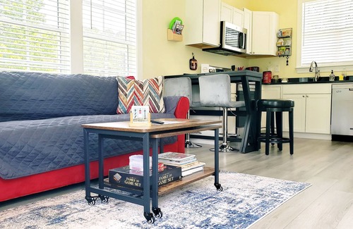 Grovetown House | Deer View Cottage on 16 Acres, King Size Bed, No Pet Fee