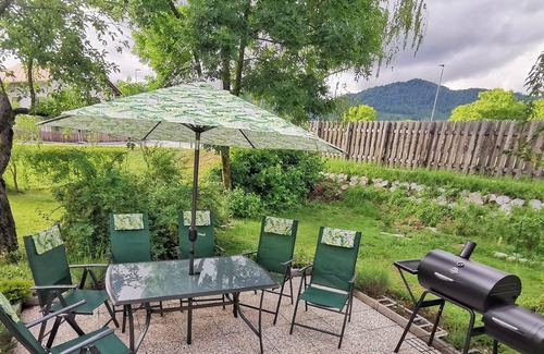 Bled House | Deerwood- Private large House relax with Bled castle view & Pretty Relax Garden
