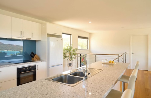 Coles Bay Resort | Deja Blue 1 - Freycinet