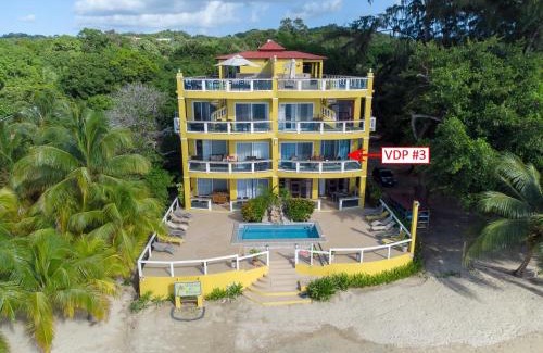 Antoneys Cay Apartment | Del Playa #3 Condo