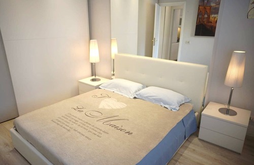 Cinecitta Apartment | Delicious 10min from the center of Rome