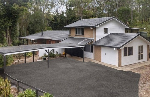 Wolfdene Other | Delighful 4 bdr home in a peaceful setup near Brisbane, Gold Coast & theme parks